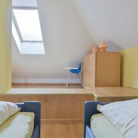 アパート Apartament Wakacyjny Ustron4u ウストロン