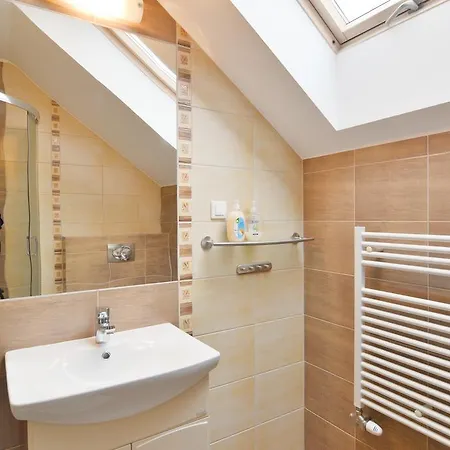 Apartament Wakacyjny Ustron4u ウストロン